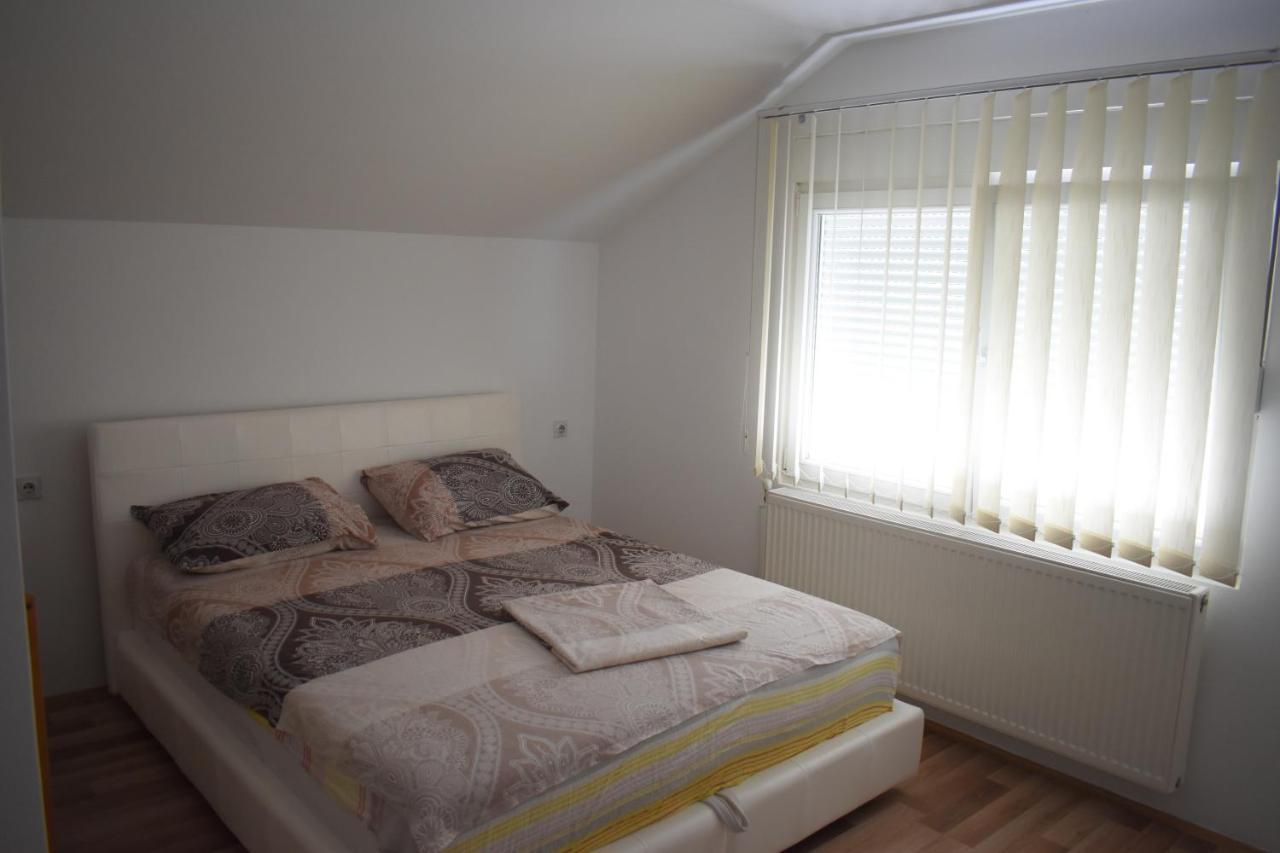 Apartments Holiday Vranje Exterior foto